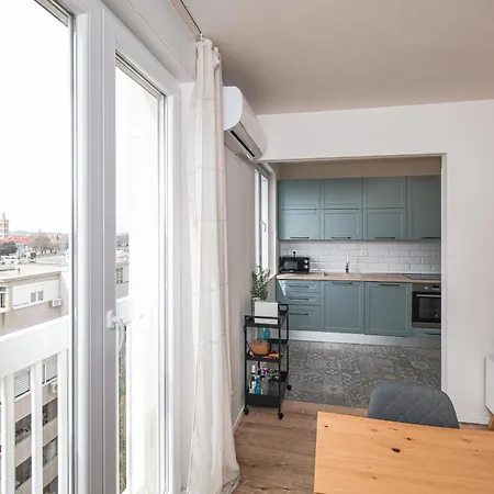 Old Town View In Center And Free Street Parking Apartman Zadar